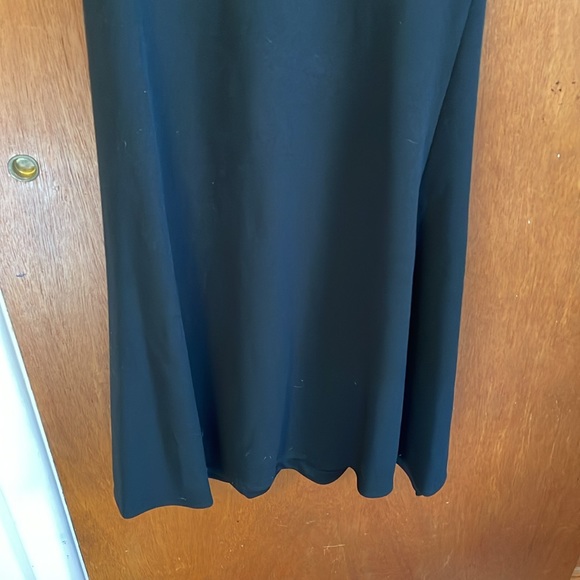 Black gown from lulus - Picture 3 of 5